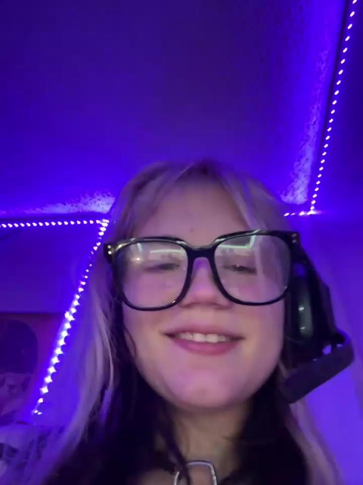 Cutiepiespanks Stripchat recording at 2025-10-09 00:00:00