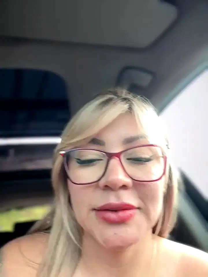 DIANITA_1988 Stripchat recording at 2025-10-10 00:00:00