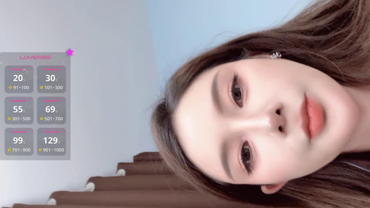 ViViennepp Stripchat recording at 2025-10-10 00:00:00