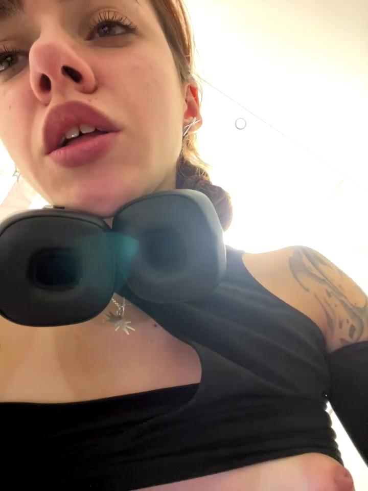 million_degrees Stripchat recording at 2025-10-10 00:00:00