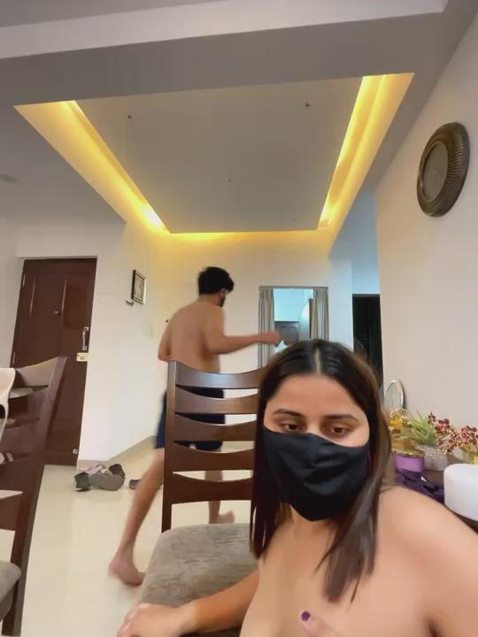 youngcoupleloverose Stripchat recording at 2025-10-10 00:00:00