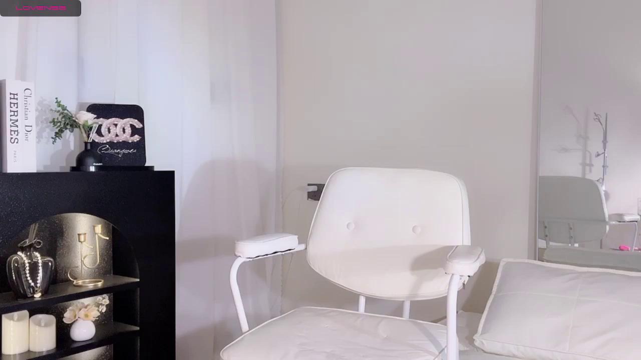 lvy-w Stripchat recording at 2025-10-11 00:00:00