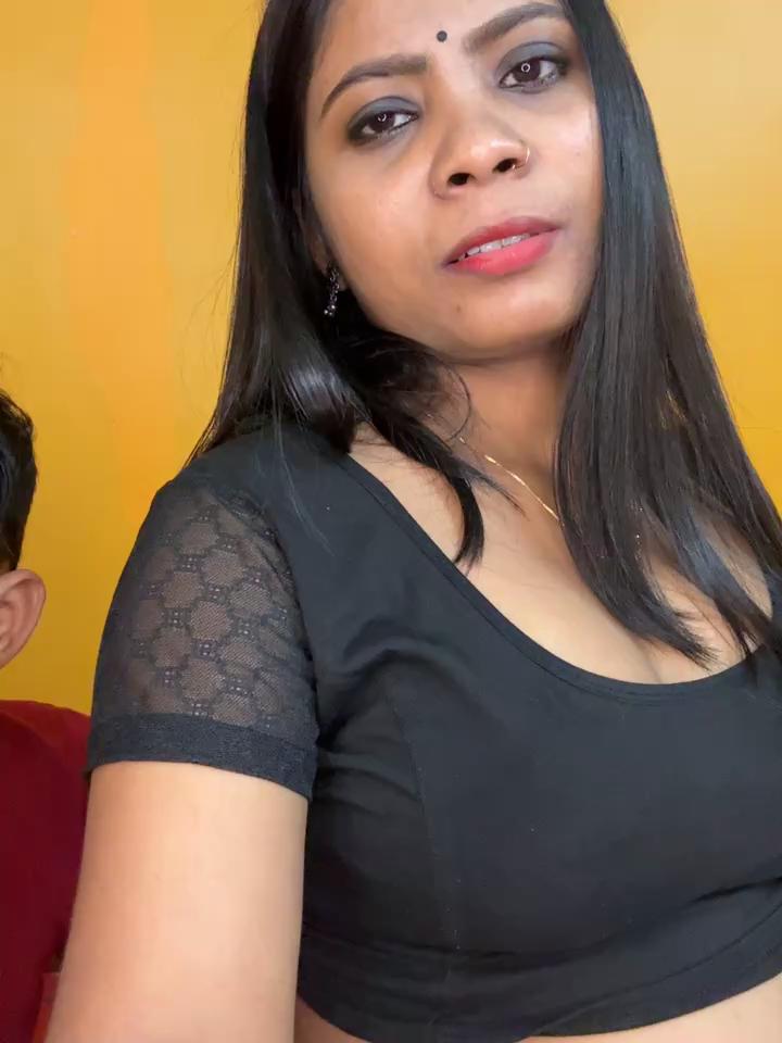 RedQQueen Stripchat recording at 2025-10-11 00:00:00