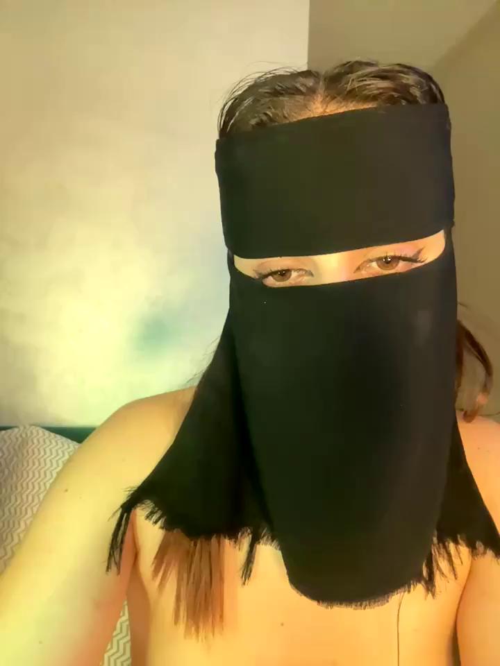 Elina-Marina Stripchat recording at 2025-10-11 00:00:00