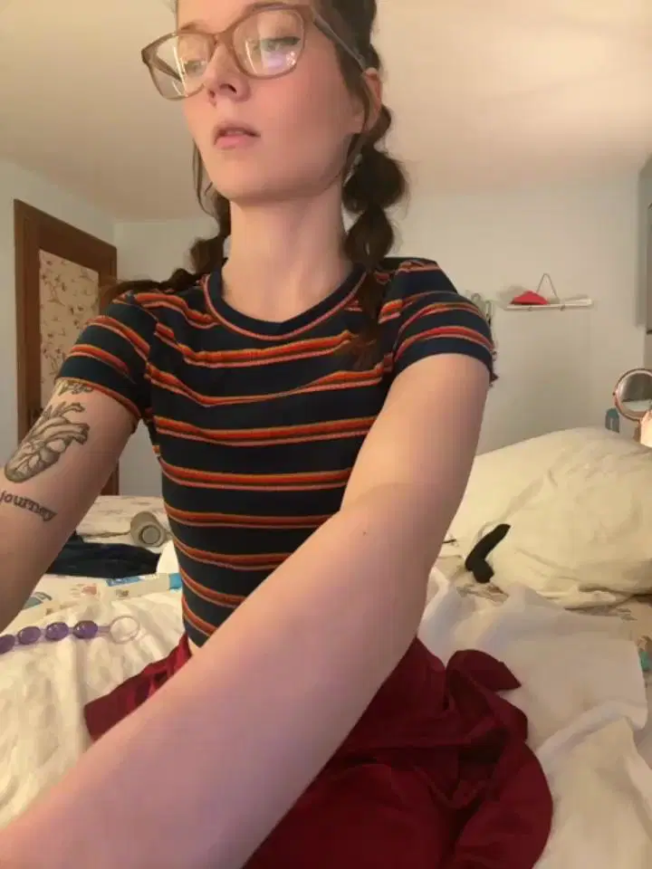 dreamteemergirl Stripchat recording at 2025-10-11 00:00:00