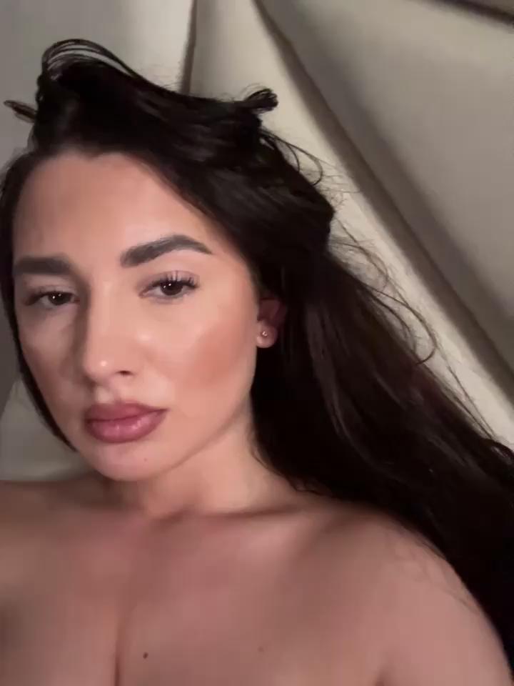 DramaticSideOfLife Stripchat recording at 2025-10-12 00:00:00