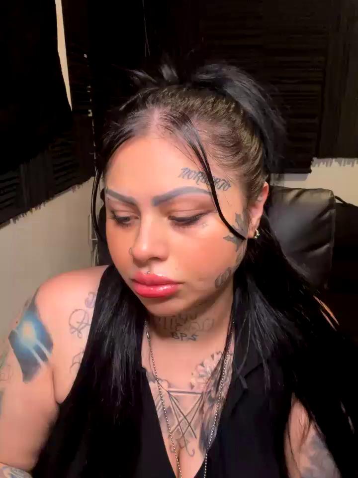 chicanachic13 Stripchat recording at 2025-10-12 00:00:00
