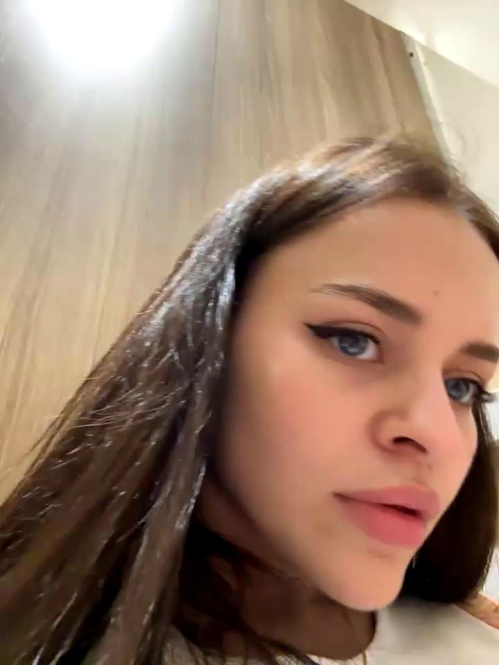 AngelinaTeller Stripchat recording at 2025-10-13 00:00:00