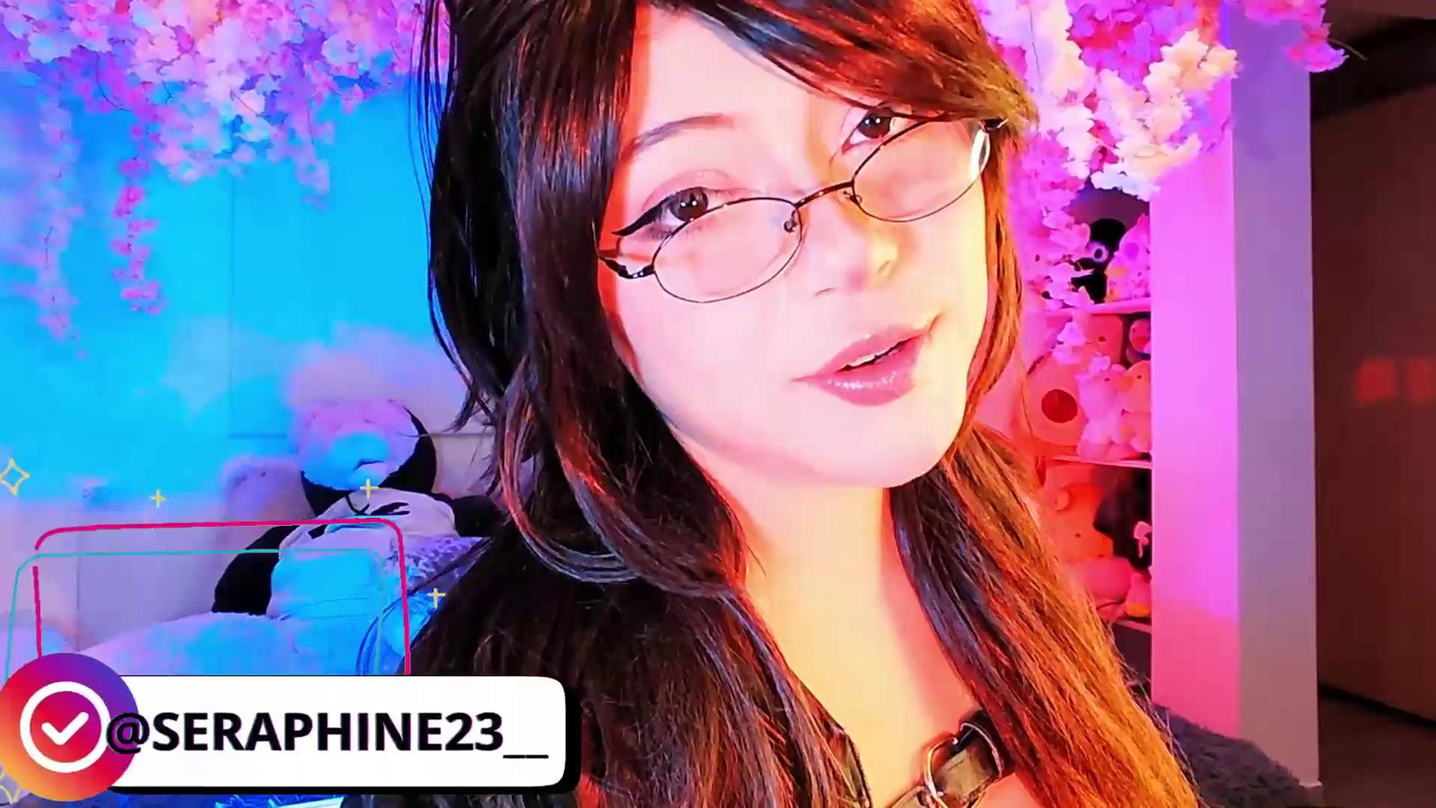 seraphine23 Stripchat recording at 2025-10-13 00:00:00