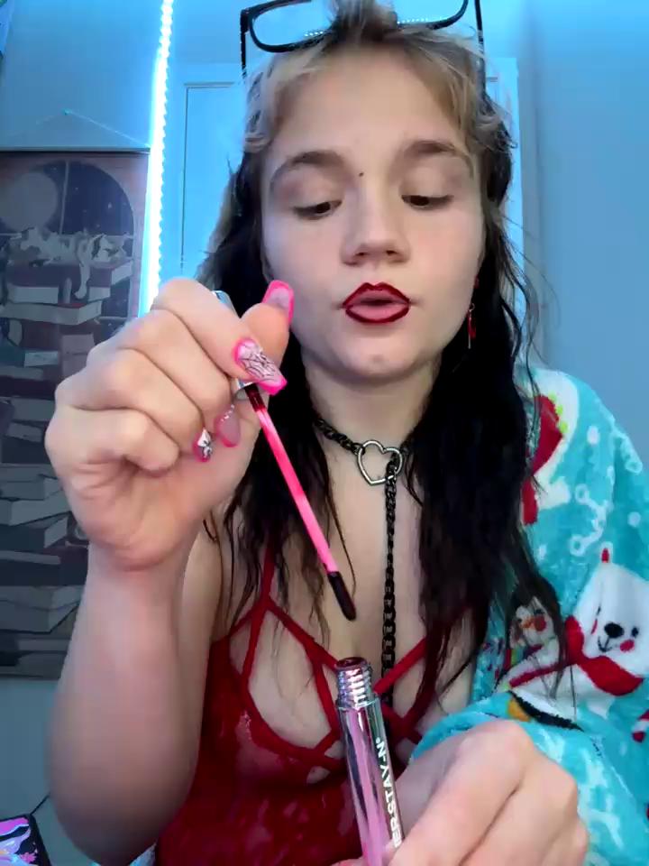 Cutiepiespanks Stripchat recording at 2025-10-13 00:00:00