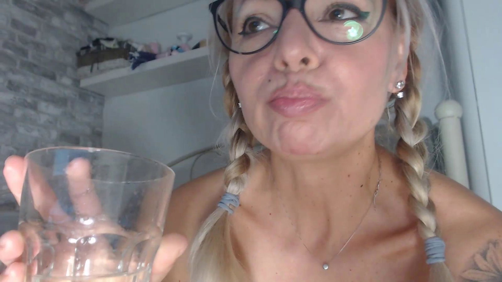 raisawetsx Stripchat recording at 2025-10-14 00:00:00