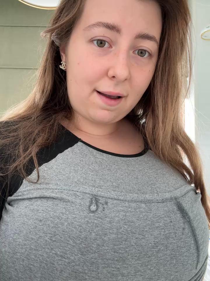 curvyflawless Stripchat recording at 2025-10-14 00:00:00