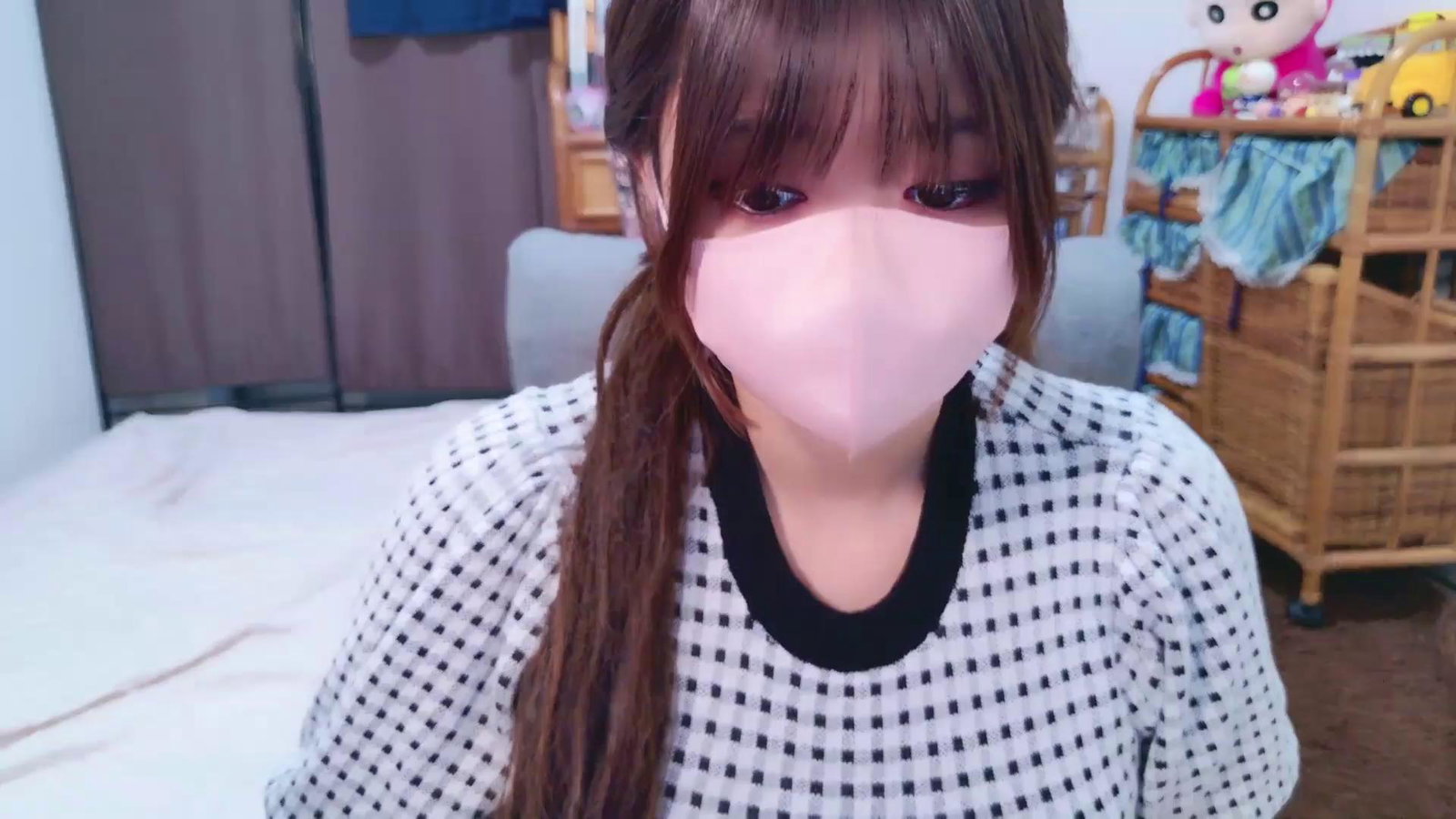 Megu_Melon Stripchat recording at 2025-10-15 00:00:00