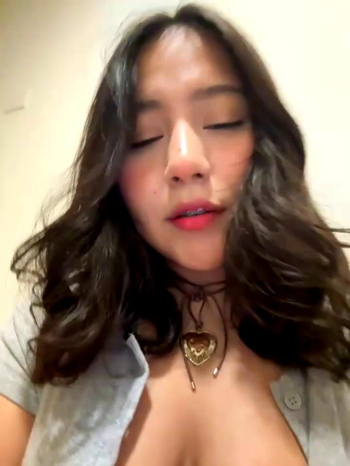 NamiNae Stripchat recording at 2025-10-15 00:00:00