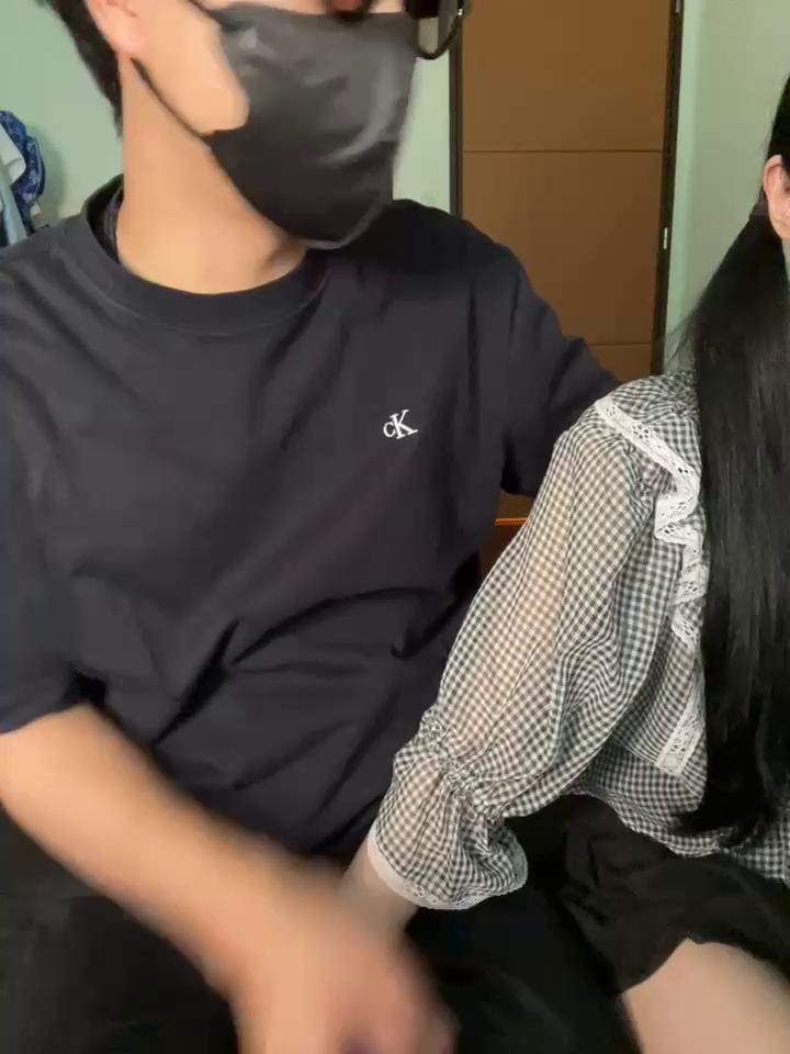 -Master_P_bbb- Stripchat recording at 2025-10-15 00:00:00