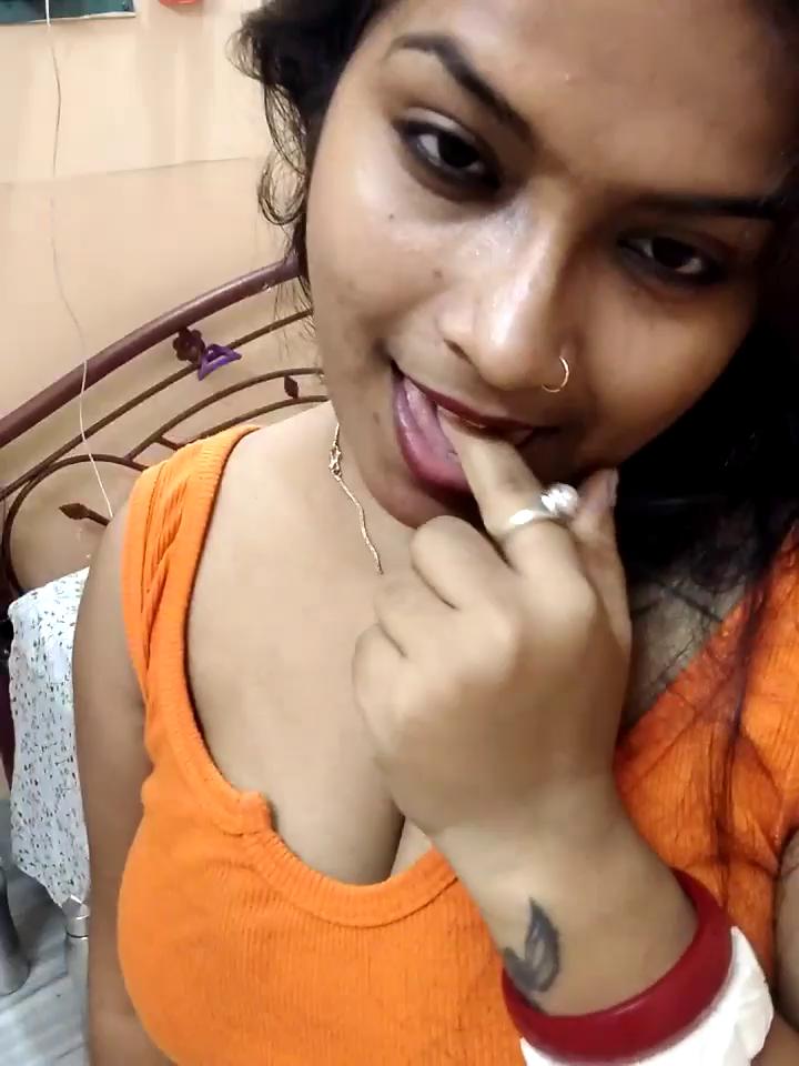 Naughty-Chaaya Stripchat recording at 2025-10-16 00:00:00