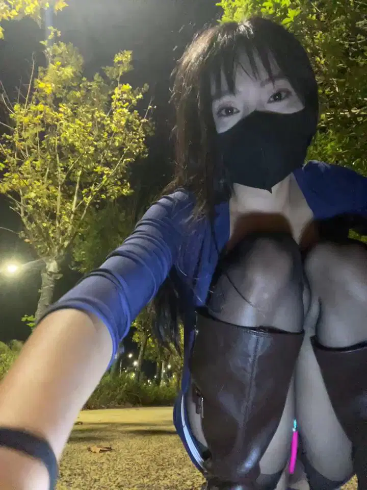 xiao-Lin Stripchat recording at 2025-10-16 00:00:00