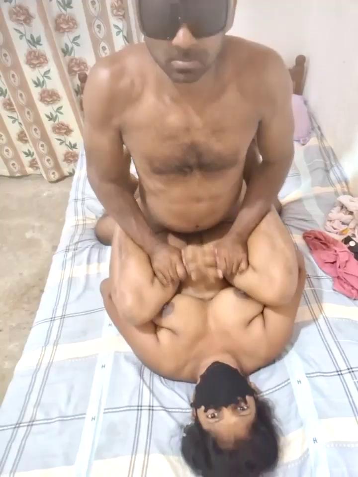 Himaayaa Stripchat recording at 2025-10-17 00:00:00
