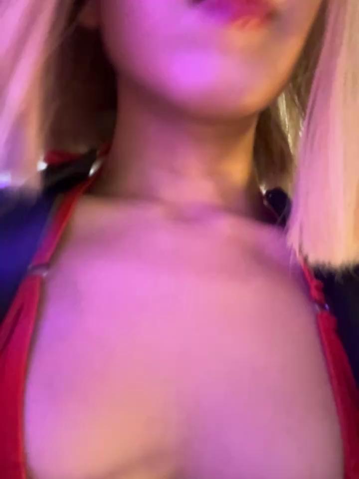 SweetBunnyGF Stripchat recording at 2025-10-17 00:00:00
