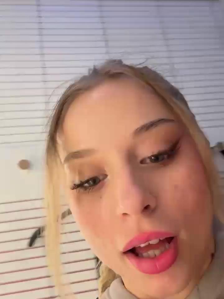 BabyAnais Stripchat recording at 2025-10-17 00:00:00
