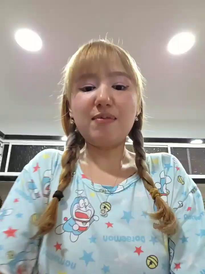 Pinkie_Princes Stripchat recording at 2025-10-17 00:00:00