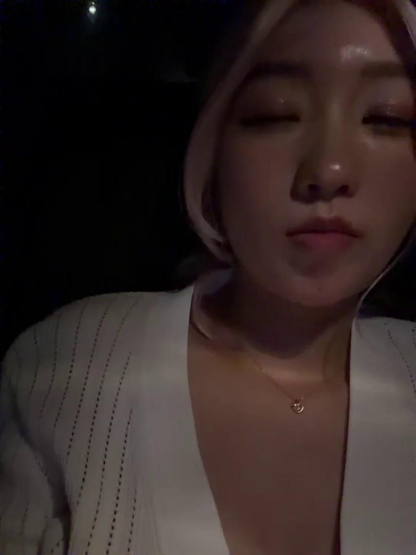 winter11 Stripchat recording at 2025-10-17 00:00:00