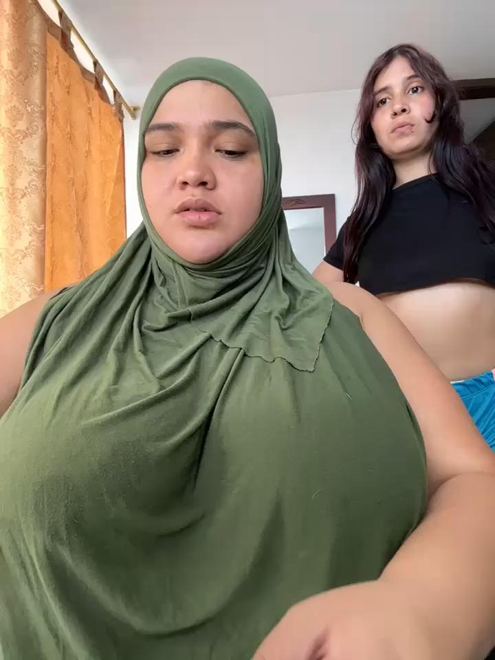 sweetmuslim01 Stripchat recording at 2025-10-17 00:00:00