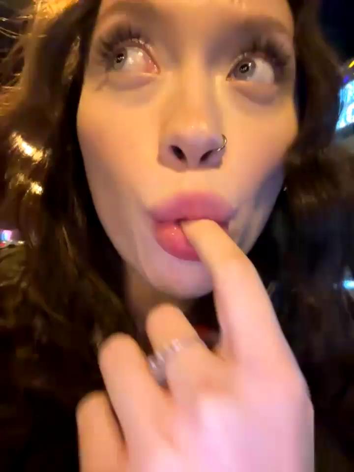 EstaVista Stripchat recording at 2025-10-18 00:00:00