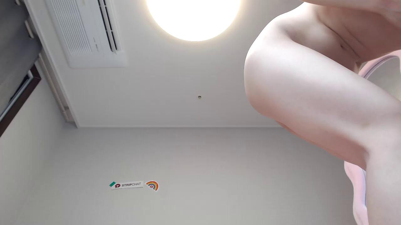 -momoo- Stripchat recording at 2025-10-18 00:00:00