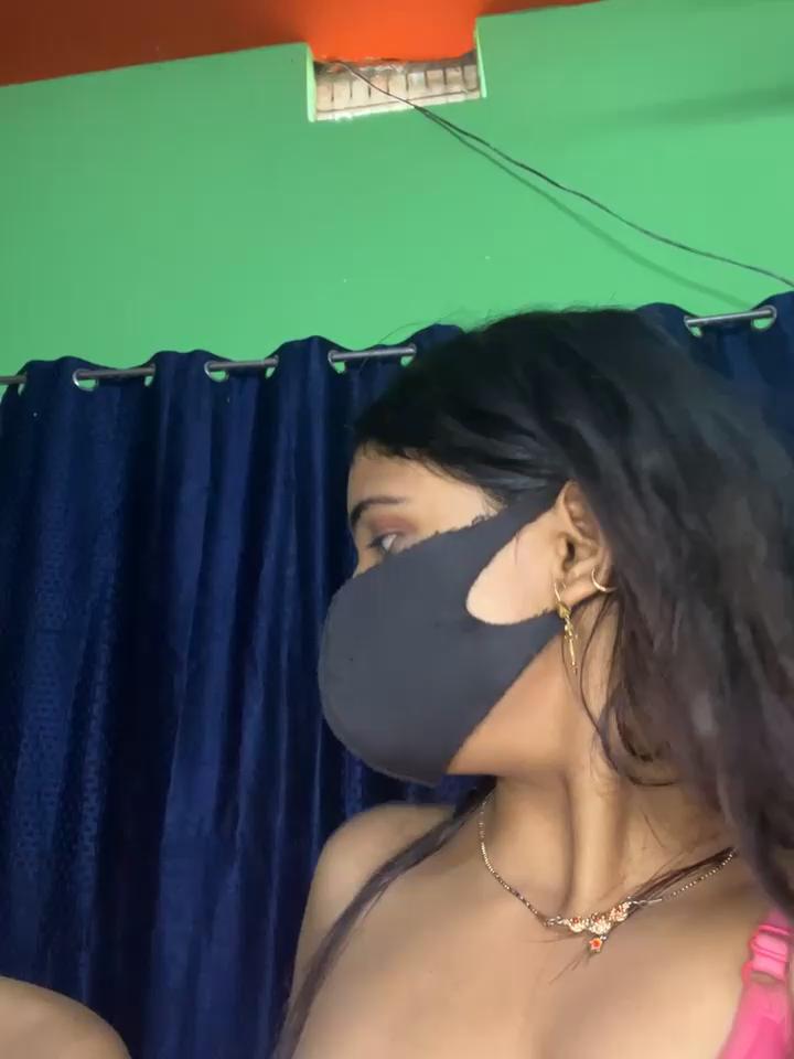 HOT-SUMAN-BABY Stripchat recording at 2025-10-18 00:00:00