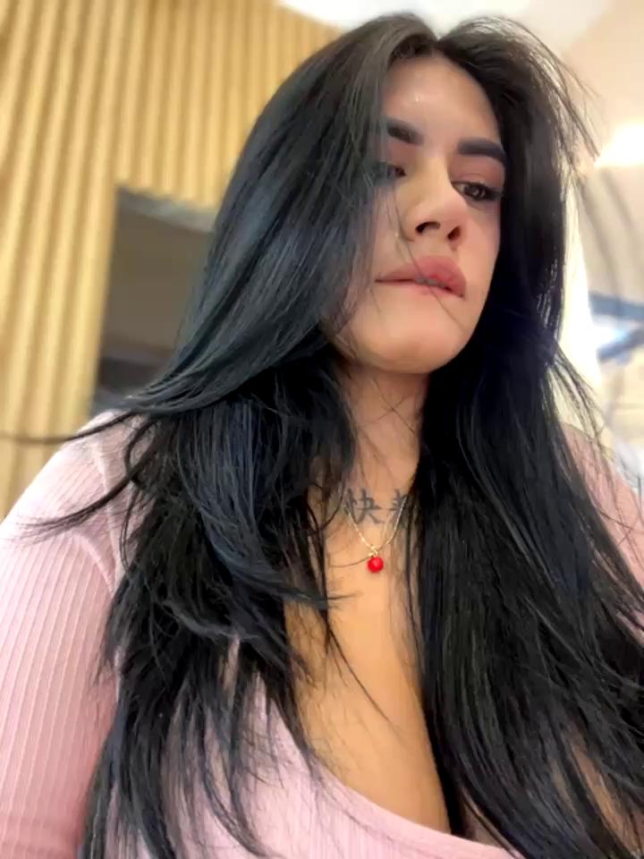 clarachanelricek Stripchat recording at 2025-10-18 00:00:00