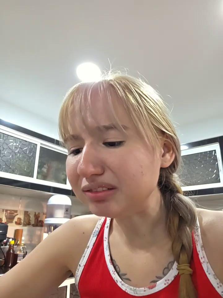 Pinkie_Princes Stripchat recording at 2025-10-18 00:00:00