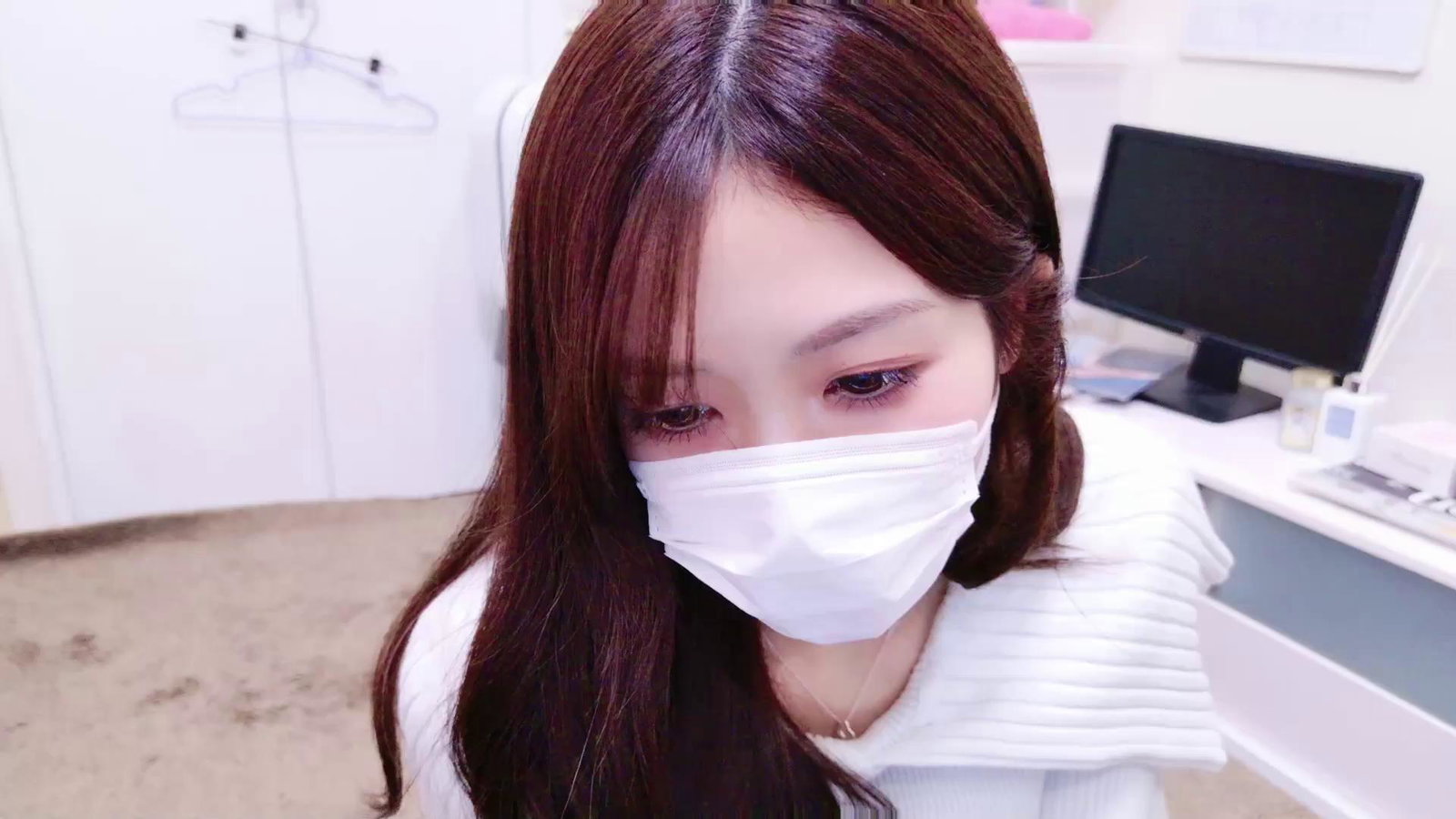oxo_yuna_oxo Stripchat recording at 2025-10-18 00:00:00