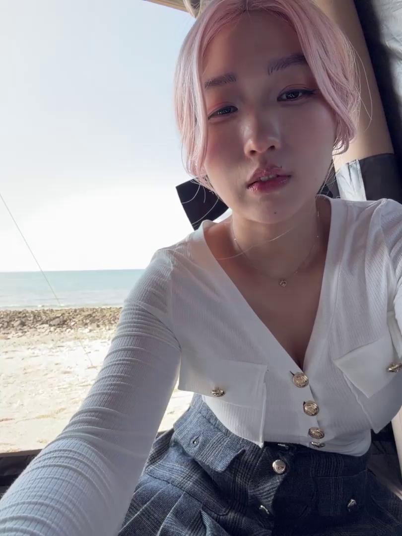 winter11 Stripchat recording at 2025-10-19 00:00:00