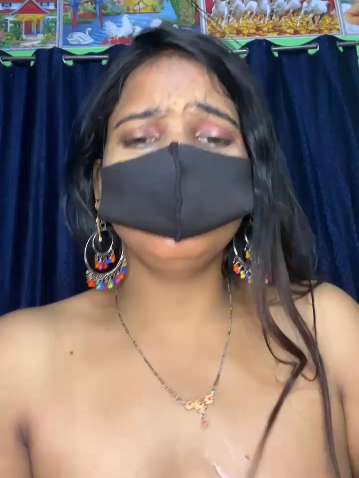 HOT-SUMAN-BABY Stripchat recording at 2025-10-19 00:00:00