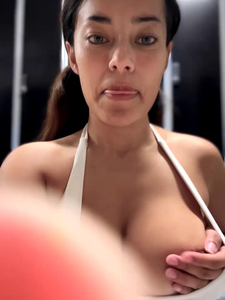 Risky_Workouts Stripchat recording at 2025-10-20 00:00:00