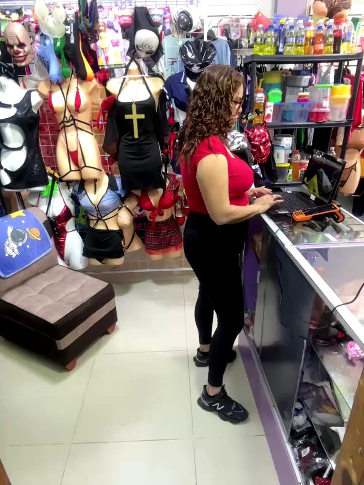 ROSALIASEXSHOP Stripchat recording at 2025-10-20 00:00:00