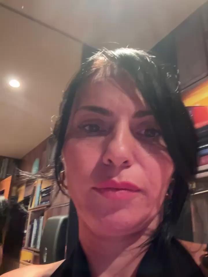 KimKelly13 Stripchat recording at 2025-10-20 00:00:00