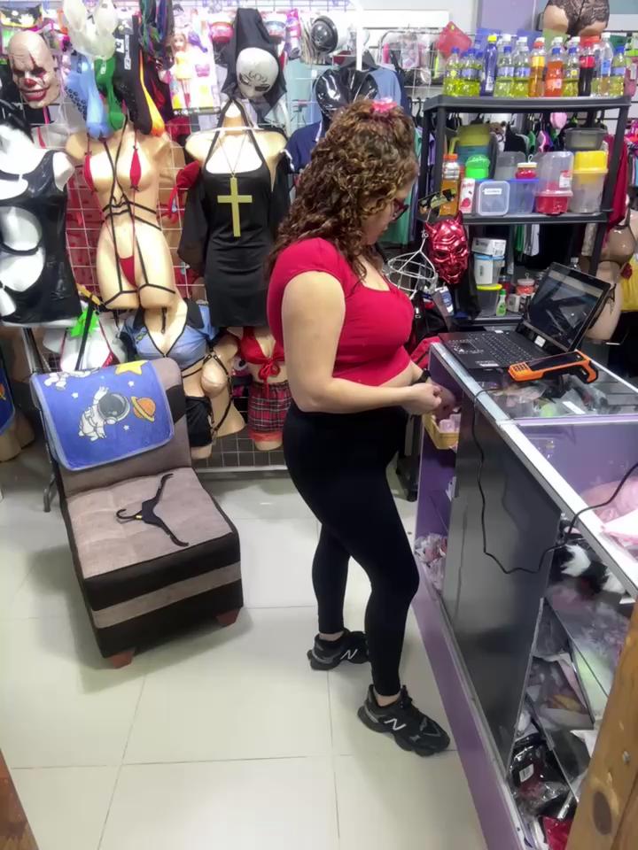 ROSALIASEXSHOP Stripchat recording at 2025-10-20 00:00:00