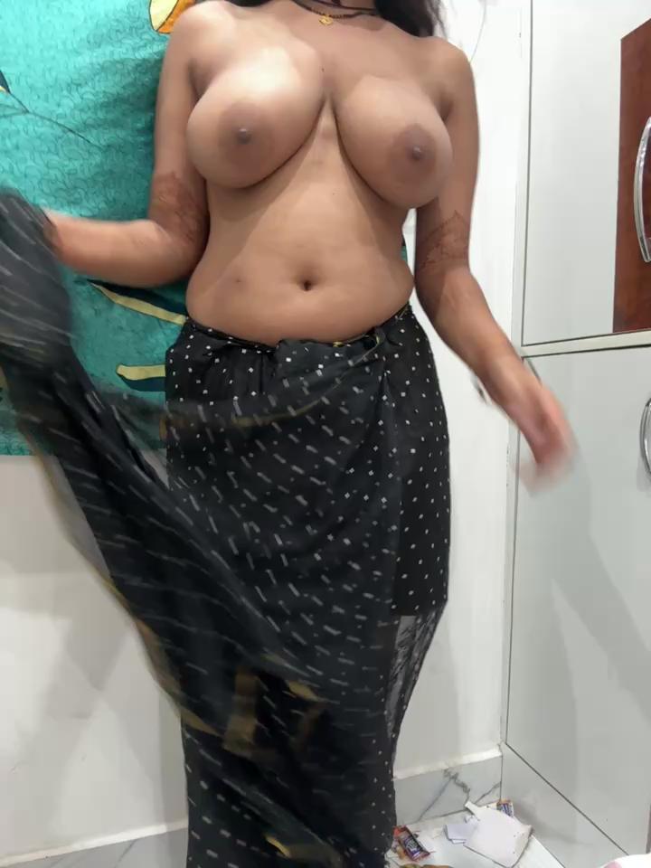 Hot_Mayra25 Stripchat recording at 2025-10-21 00:00:00
