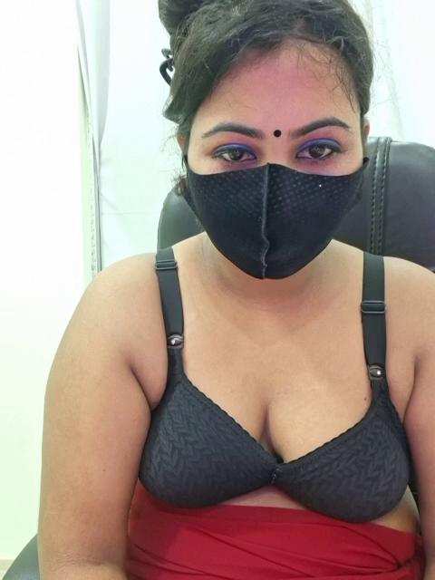 Bristy- Stripchat recording at 2025-10-21 00:00:00