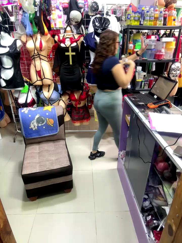 ROSALIASEXSHOP Stripchat recording at 2025-10-21 00:00:00