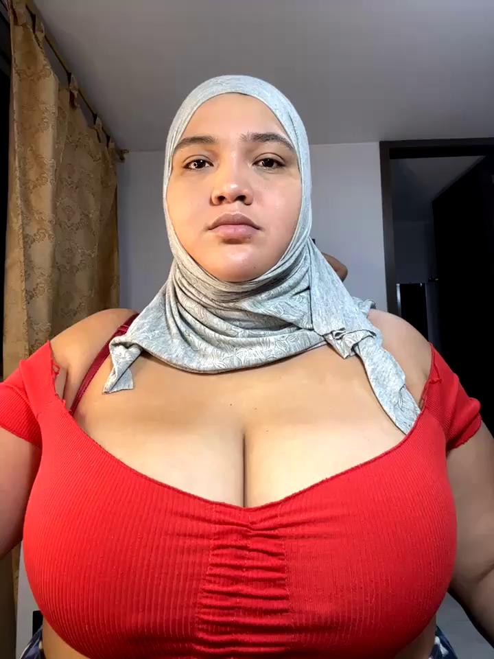 sweetmuslim01 Stripchat recording at 2025-10-21 00:00:00