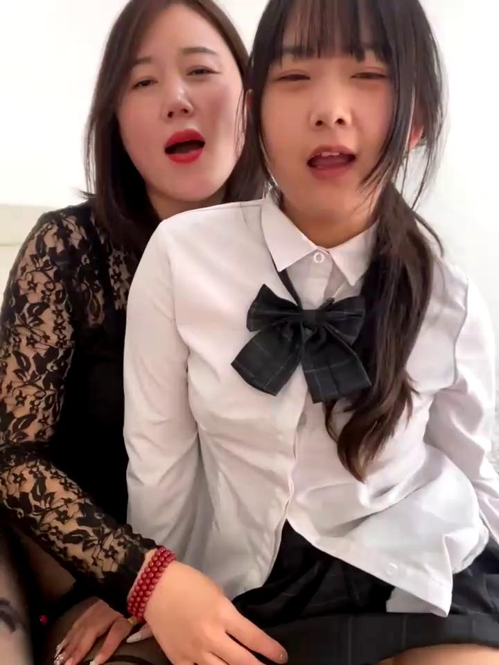 tiantian-26 Stripchat recording at 2025-10-21 00:00:00