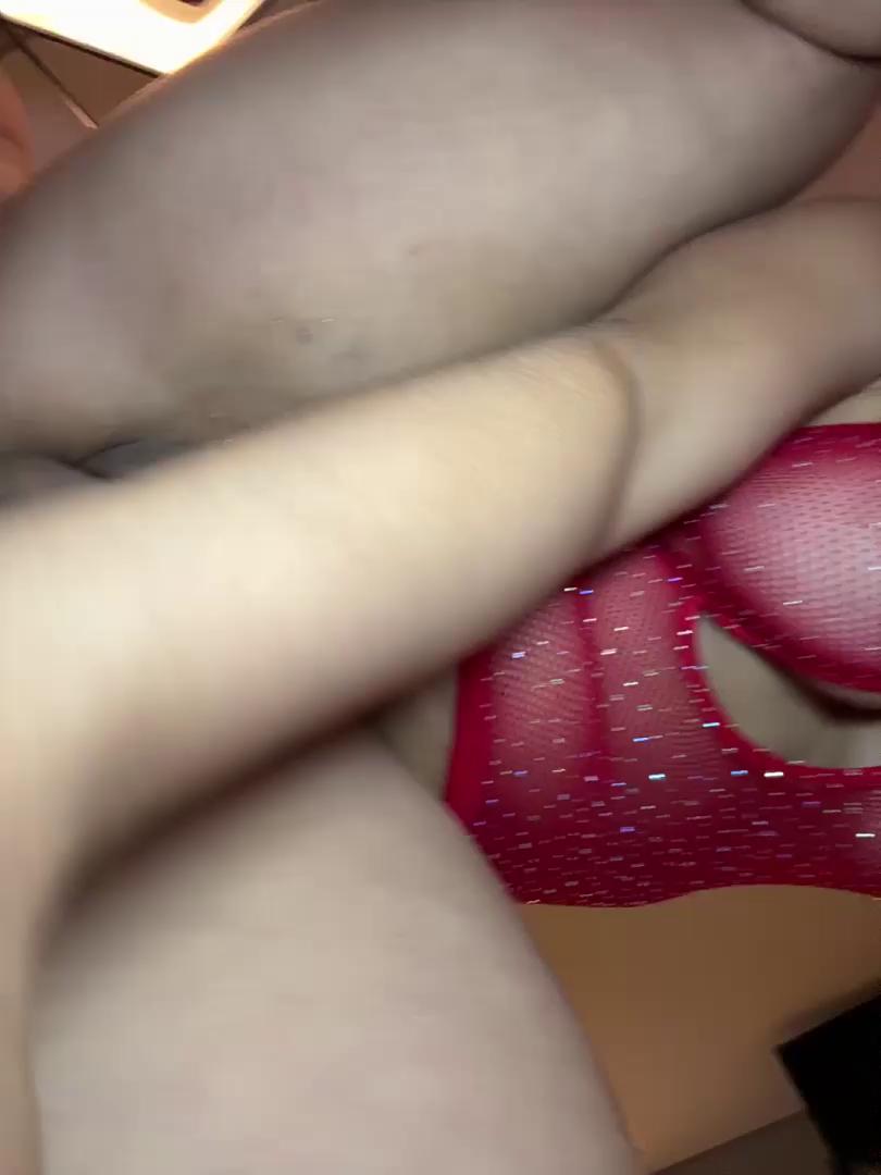 zui_lu Stripchat recording at 2025-10-21 00:00:00
