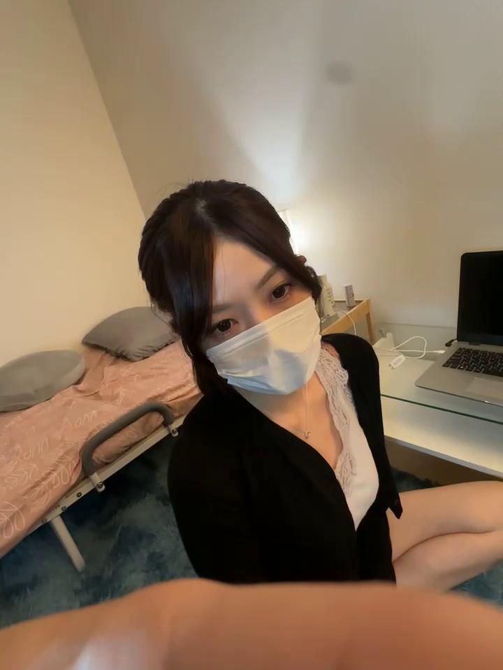 oxo_yuna_oxo Stripchat recording at 2025-10-21 00:00:00