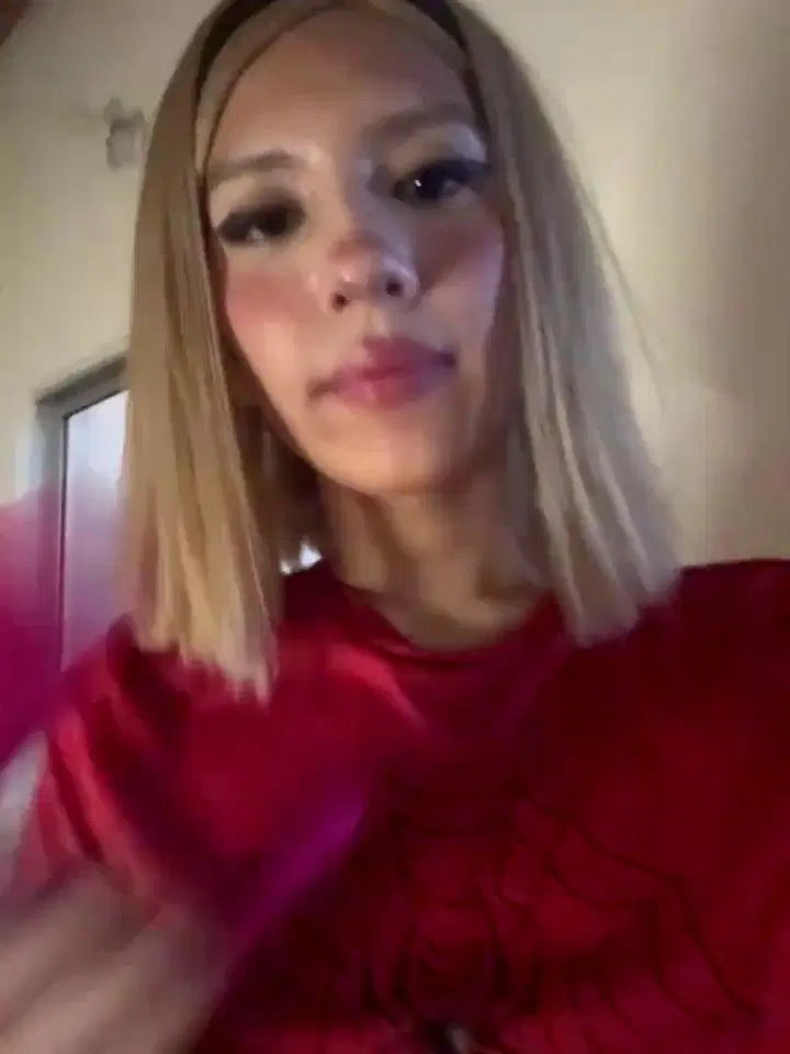 SweetBunnyGF Stripchat recording at 2025-10-22 00:00:00