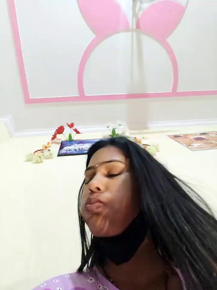 roohi_sexy Stripchat recorded on 2025-10-22 00:00:00 - SheWasLive