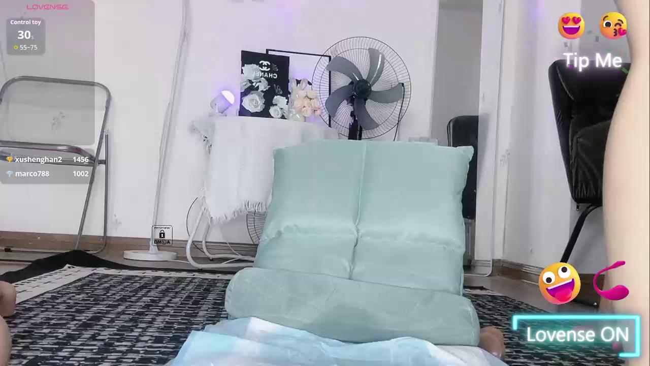 momo-5952 Stripchat recording at 2025-10-22 00:00:00