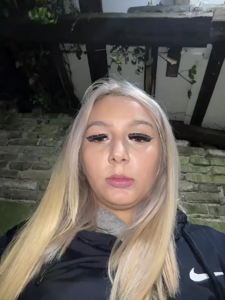 hotamanda01 Stripchat recording at 2025-10-22 00:00:00